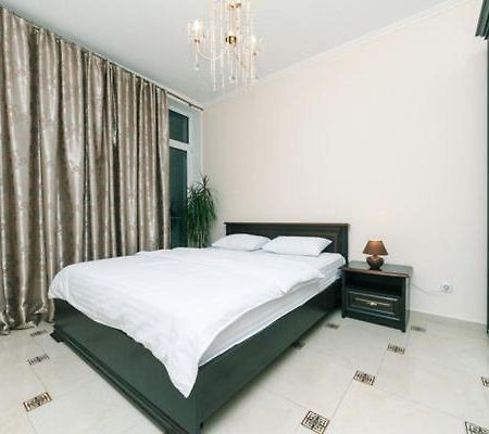 Lux apartment, Comfort town, Kiev Extérieur photo